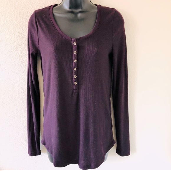 GAP Tops - NWOT Long Sleeve Semi Fitted Button Front Tee in Winter Wine M